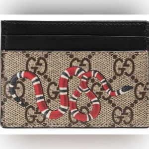 Authentic Gucci Kingsnake print GG Supreme card case